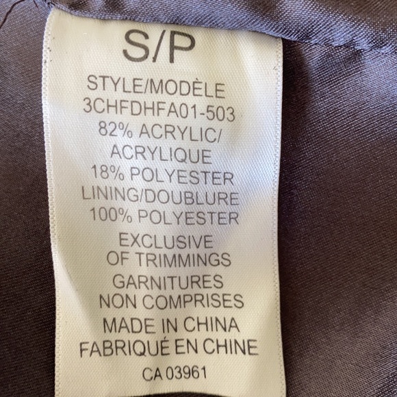 Denver Hayes faux fur vest (small) - Picture 5 of 5